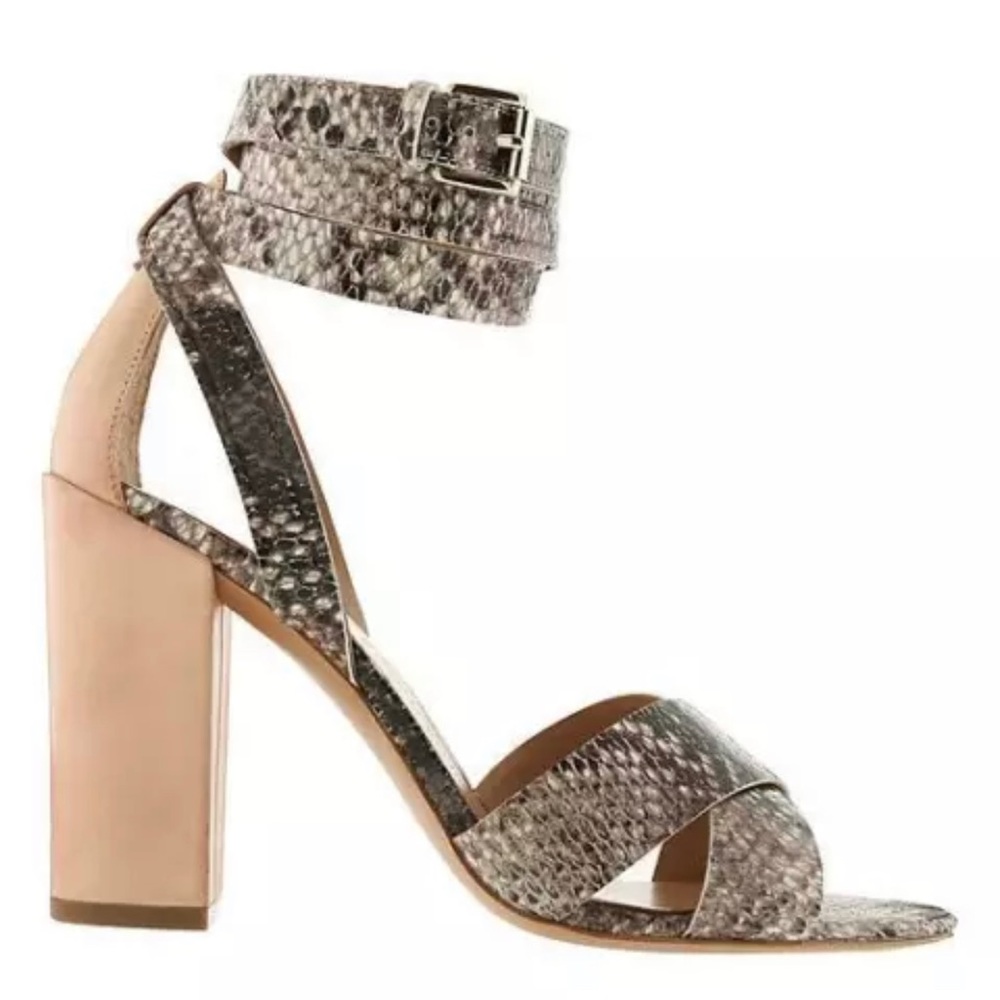 Brand New Banana Republic Sandals 7.5
